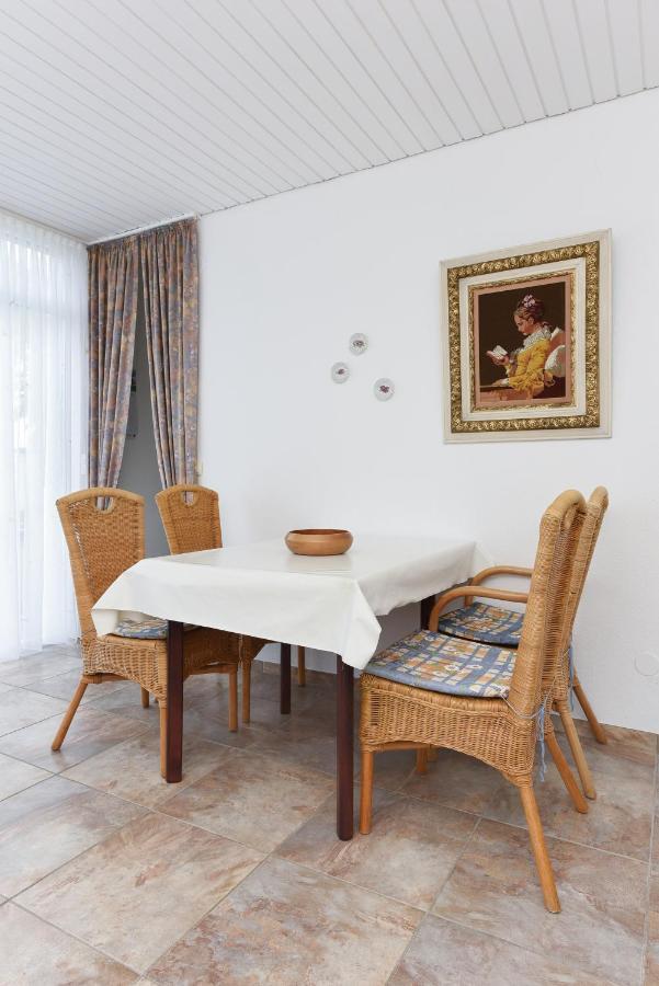 Ferienhaus Nordwind Bensersiel Exterior photo
